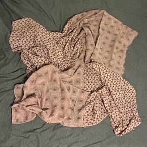 Patterned light weight scarf women